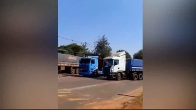 Camioneros de Alto Paraná declararon haber recibido órdenes desde Asunción para bloquear rutas | Ñanduti