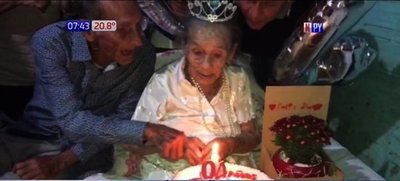 Cumplió 104 años y lo celebró como sus “15” | Noticias Paraguay