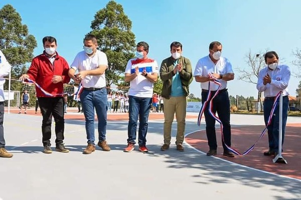 La ciudad de Yuty ya cuenta con una Plaza Deportiva - Noticiero Paraguay