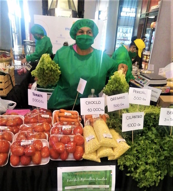 Productores harán todos los martes feria agropecuaria en el Shopping Multiplaza | .::Agencia IP::.