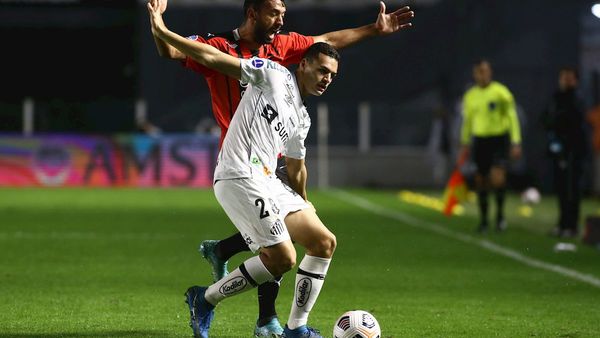 El Santos prepara duelo ante Libertad con dudas