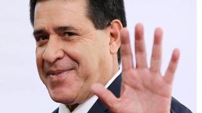 Denuncian a Cartes por lesión de confianza y asociación criminal