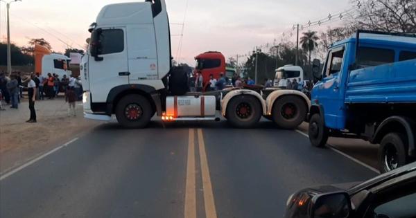 Buscarán llegar a un acuerdo con camioneros para levantar paro