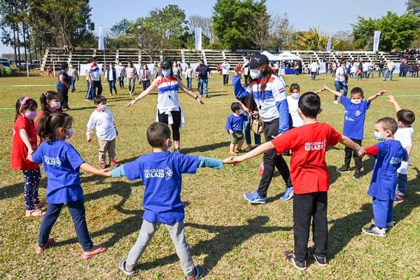 En Caazapá volvió el programa 'golazo', una fiesta del recreo deportivo