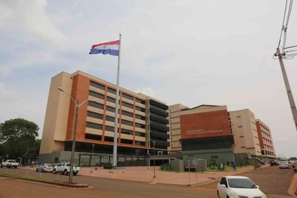 5 años y 6 meses de prisión a hombre por robo agravado