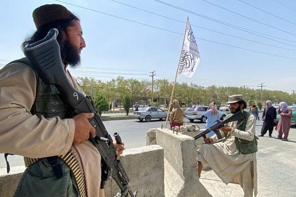Talibanes declaran una “amnistía general” tras conquistar Afganistán - Mundo - ABC Color
