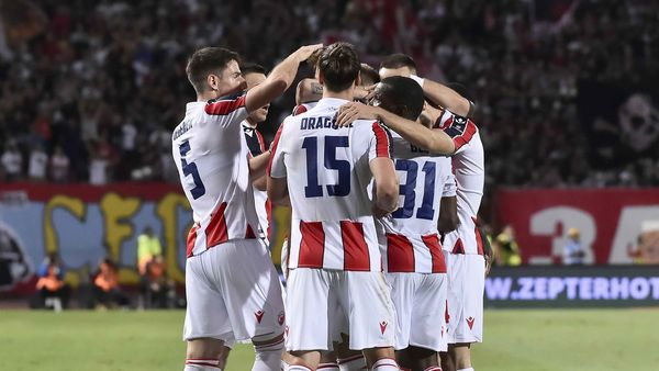 El Estrella Roja pone pie y medio en la fase de grupos