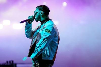 ¿Extraña a la “Bebecita”? Anuel AA suplica a Karol G que vuelva con él en pleno concierto (Video)