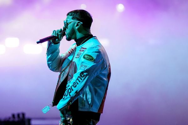 ¿Extraña a la “Bebecita”? Anuel AA suplica a Karol G que vuelva con él en pleno concierto (Video)
