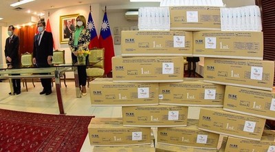 Paraguay recibe donación de 2 millones de jeringas