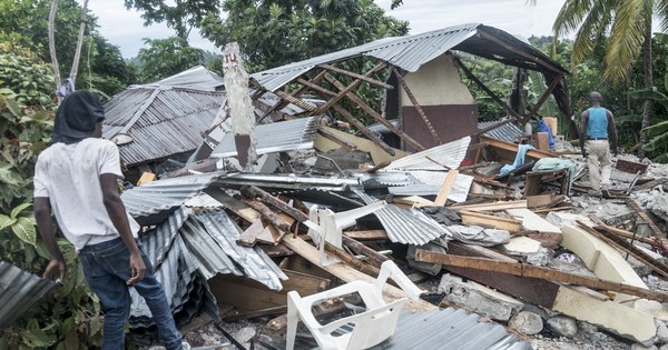 La Nación / Haití: Saldo oficial de fallecimientos por el terremoto llega a 1.941