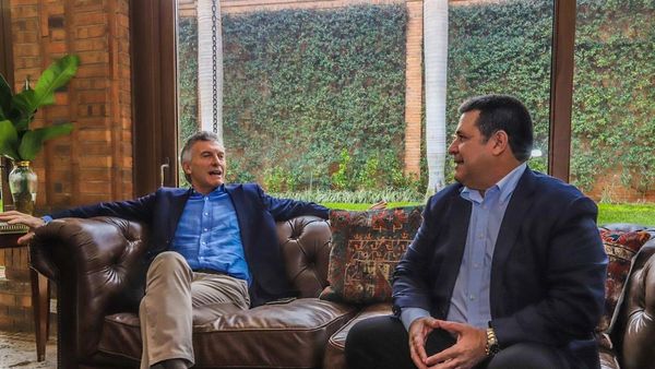 Oposición denuncia a Cartes por perjuicio del acuerdo con Macri