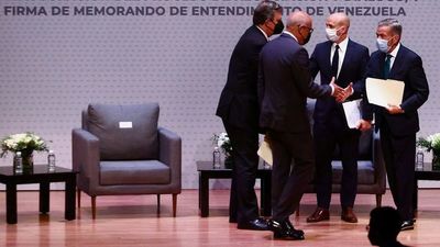 Oposición venezolana informa a Paraguay sobre nuevo diálogo