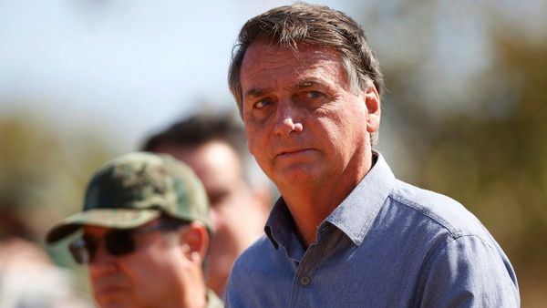 Fiscalía investiga a Bolsonaro por atacar sistema electoral