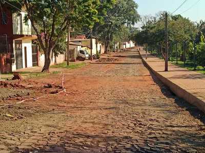 Sigue INCONCLUSA obras de ASFALTADO contratado por Roque Godoy