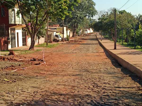 Sigue INCONCLUSA obras de ASFALTADO contratado por Roque Godoy