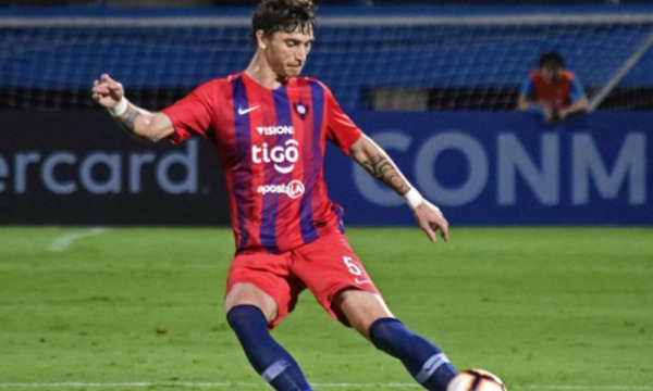 Amorebieta se despide del Ciclón de Barrio Obrero y asegura que quedará como "hincha de la mitad más uno" - OviedoPress