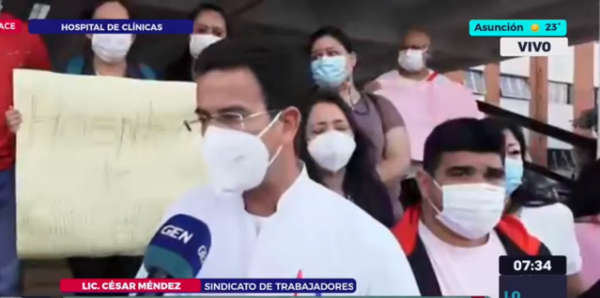 Diario HOY | Funcionarios de Clínicas se movilizan: recorrerán tres ministerios