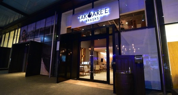 Takuaree brasas llega con toda la carne al asador
