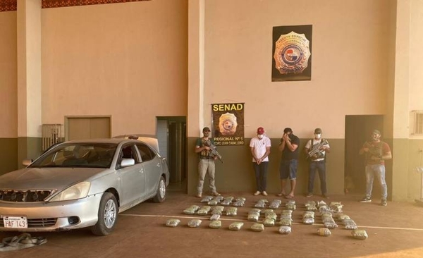 Diario HOY | Un policía atropella una barrera y es detenido con 63 kilos de marihuana
