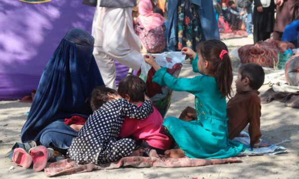 Reino Unido acogerá a 20.000 refugiados afganos en los próximos años