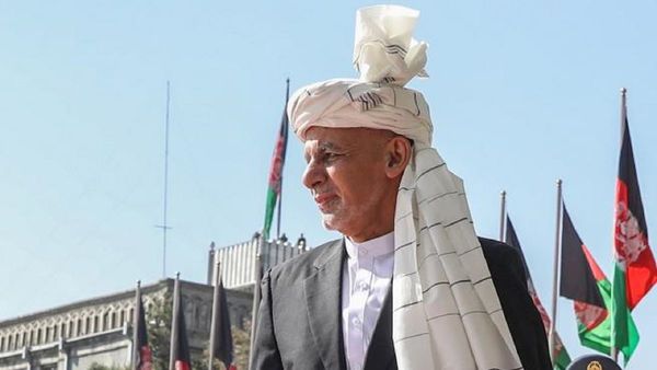 Ashraf Ghani se refugia en Emiratos Árabes tras huir de Afganistán