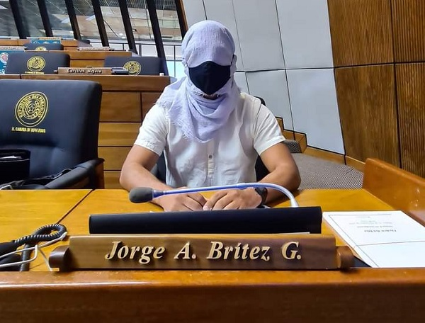 Autodenominado “diputado tilingo” pide cambio del director de la Policía del Alto Paraná - ADN Digital