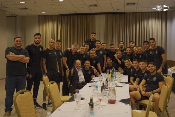 Olimpia recibe el apoyo y acompañamiento de su presidente honorario en Brasil