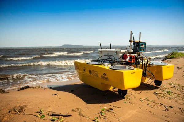 Utilizan drones acuáticos para el monitoreo ambiental del Lago Ypacaraí