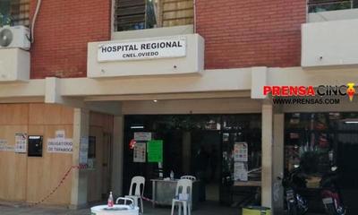 Roban vehículo del predio del Hospital Regional de Coronel Oviedo – Prensa 5