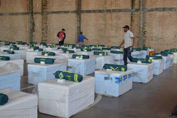 Pescadores de Villa Florida reciben kits para sostener la pesca como rubro de renta | .::Agencia IP::.
