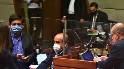 Cartistas defienden a OGD ante pedido de retirar su foto del Senado