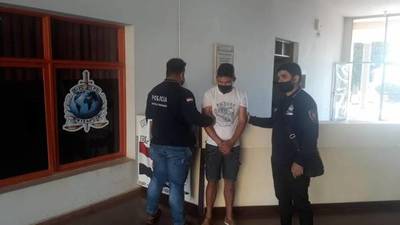 Buscado por abuso sexual fue a vacunarse y lo capturaron