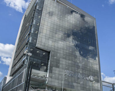 Banco Continental apoya al Colegio Técnico de Encarnación con equipos de  robótica