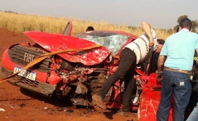 Brutal choque frontal deja dos lesionados en Tavapy