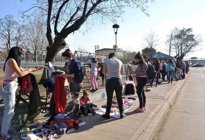 Trueque por alimentos, el recurso de los argentinos ante la crisis económica - Mundo - ABC Color