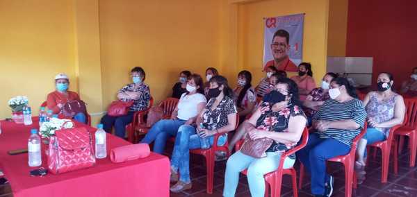 MUJERES COLORADAS REACTIVAN ACTIVIDADES EN SECCIONAL DEL B° SAN PEDRO