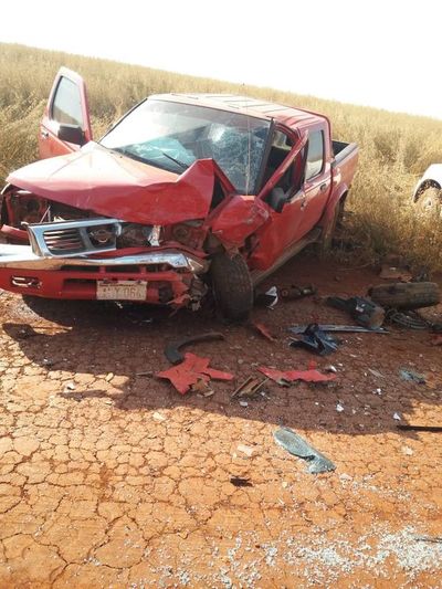 Tavapy: Aparatoso accidente en camino de tierra deja dos heridos - ABC en el Este - ABC Color