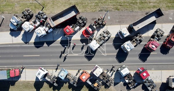 La Nación / Paro de camioneros: No hubo acuerdo y se abre nuevo cuarto intermedio