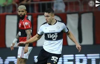 Flamengo aplastó a Olimpia en Brasilia