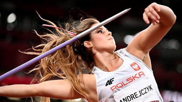 ¡Hermoso gesto! Mirá lo que hizo esta atleta polaca por salvar a un bebé