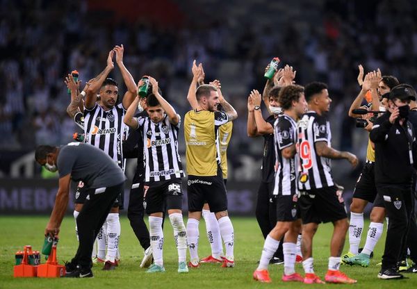 Mineiro vapulea a River Plate y se cita en semifinales con Palmeiras - Fútbol Internacional - ABC Color