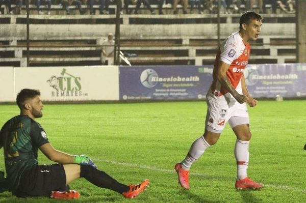 River Plate suda más de la cuenta para avanzar de ronda en la Copa Paraguay