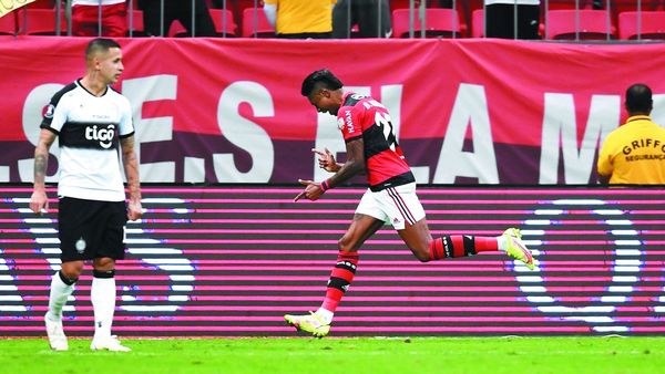 Olimpia se despidió dando lástima