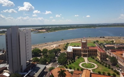 Altas temperaturas y vientos moderados del norte.