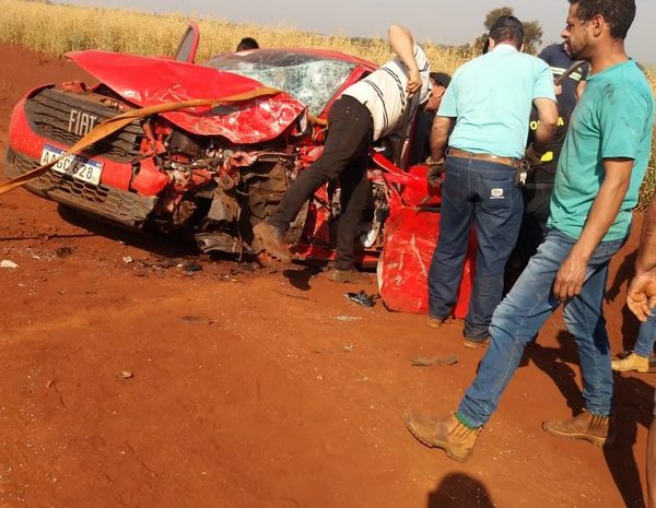 Dos heridos tras brutal choque frontal de camionetas en la zona de Tavapy – Diario TNPRESS