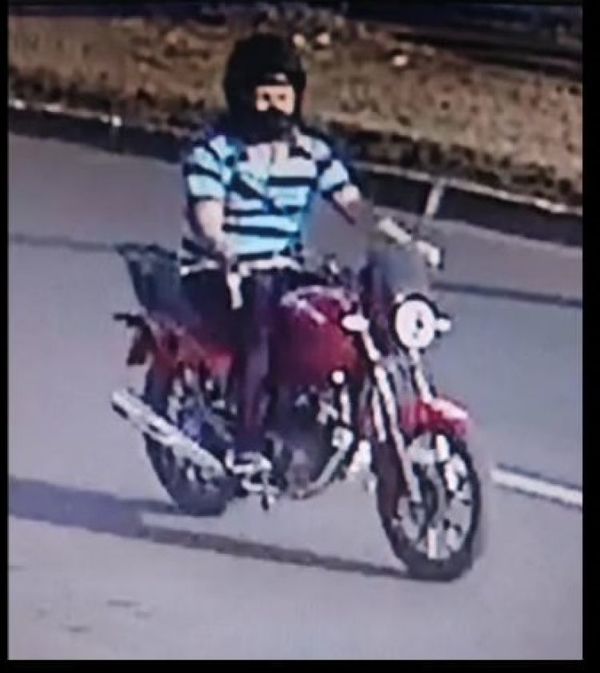 Policía busca identificar a motochorro que causa zozobra en PJC