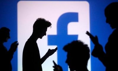Facebook dice que ayuda a reducir la vacilación sobre las vacunas anticovid