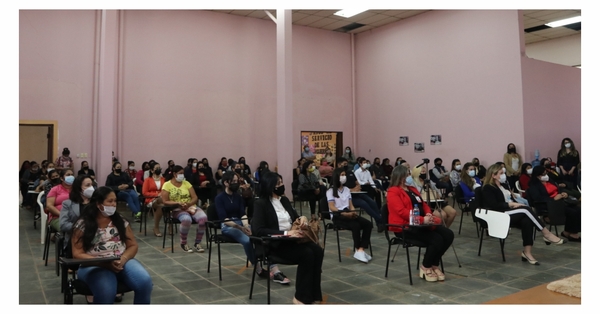 Benefician con alfabetización digital a mujeres de Alto Paraná