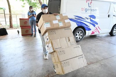 Hospital de Alto Paraná recibió 3.500 sets de infusión para tratamiento de pacientes con covid-19 | .::Agencia IP::.